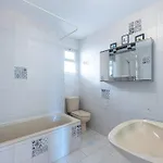 Spacious With Pool, 3 Min From The * フエンヒロラ