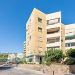 Spacious With Pool, 3 Min From The アパート
