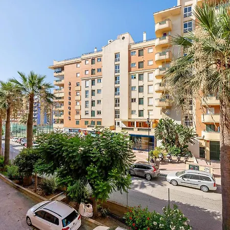 Spacious With Pool, 3 Min From The * Fuengirola