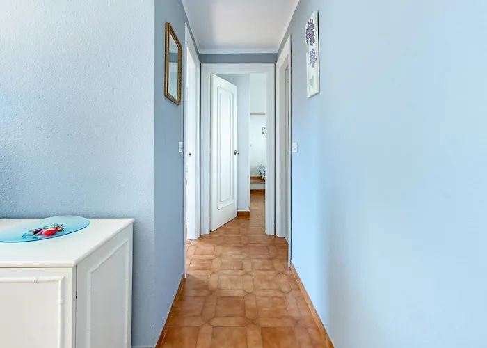 Spacious With Pool, 3 Min From The Appartement