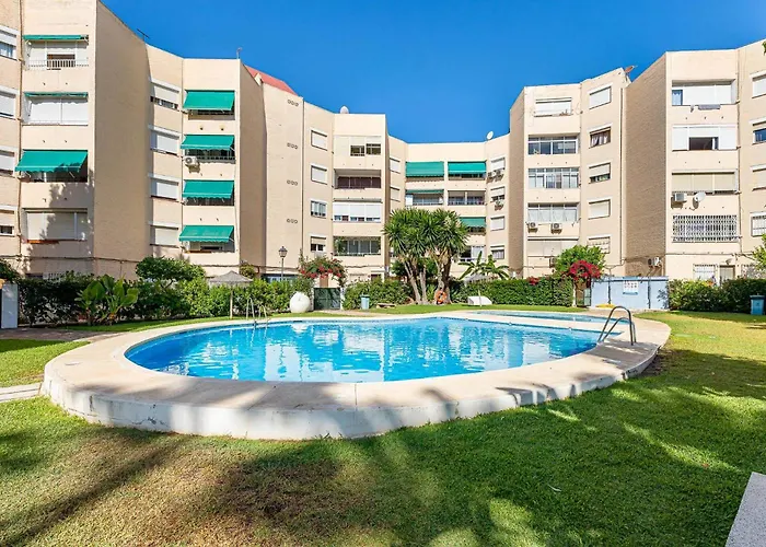 Appartement Spacious With Pool, 3 Min From The